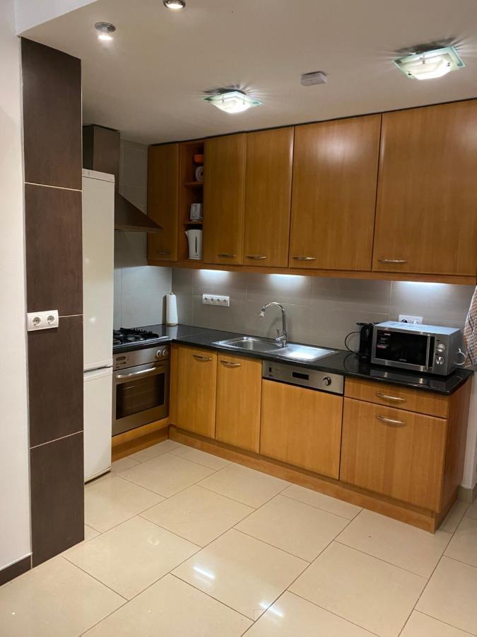 Best Location In The Heart Of The City, 2 Bedrooms, 2 Bathrooms Boedapest Buitenkant foto